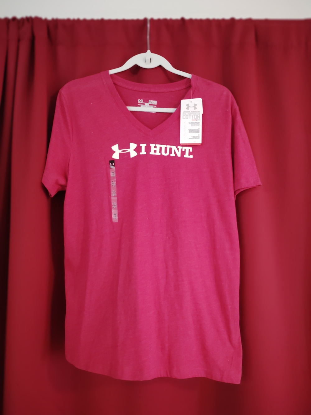 Under Armour "I Hunt" V-Neck Tee - Pink Size XL